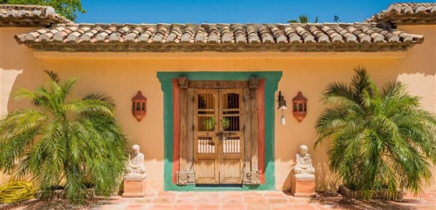 Villa for sale in Benahavis