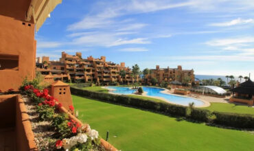Apartment for sale in Estepona