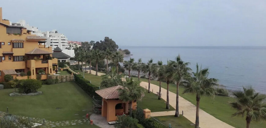 Apartment for sale in Estepona