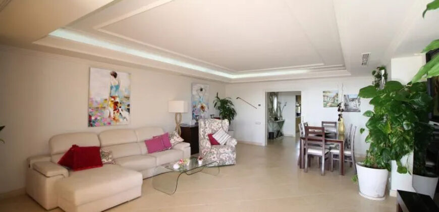 Apartment for sale in Estepona