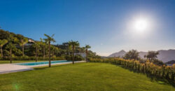 Villa for sale in Benahavis