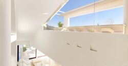 Exceptional seven bedroom villa for sale in Nueva Andalucia.