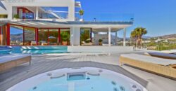 Exceptional seven bedroom villa for sale in Nueva Andalucia.
