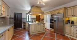 Stunning 12 bedroom mansion in private development of Vega Colorado, La Quinta