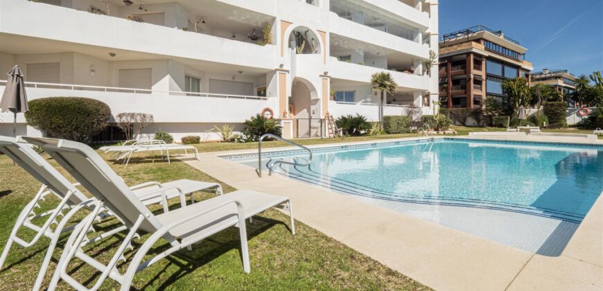 Front line beach apartment in Puerto Banus