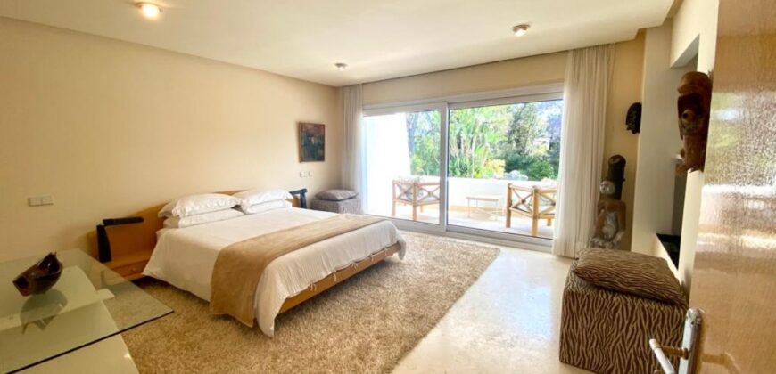 Spacious Front Line Golf Villa