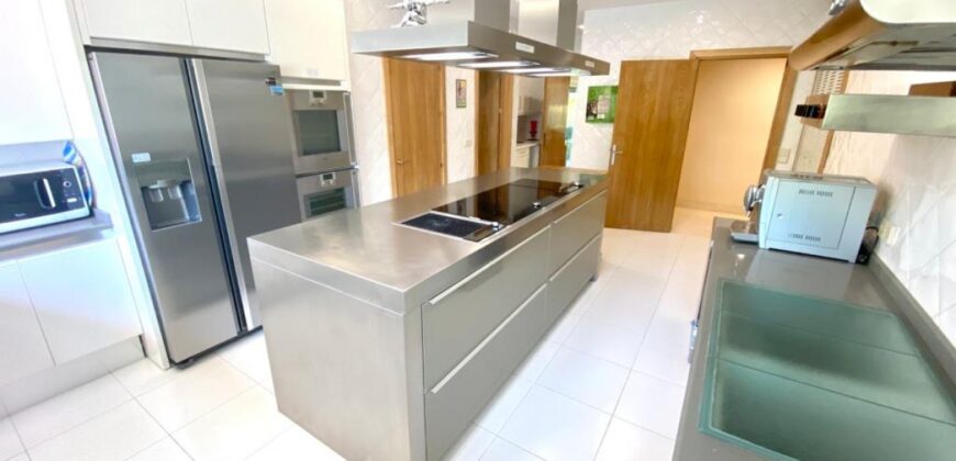 Spacious Front Line Golf Villa
