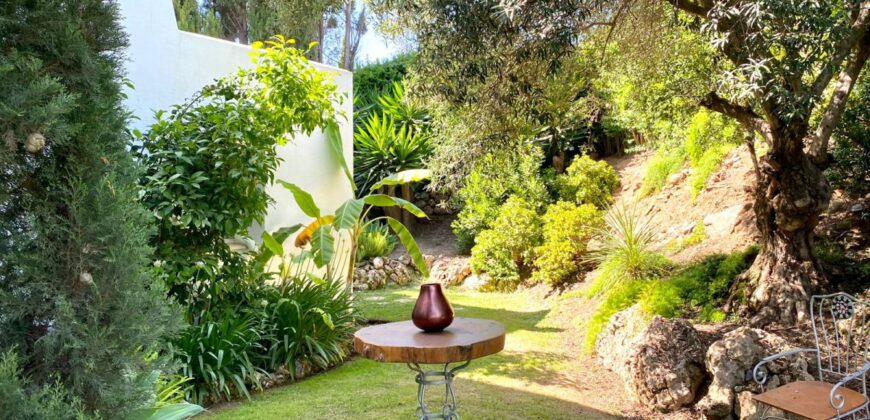 Spacious Front Line Golf Villa