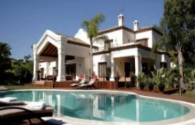 Stunning 6 Bedroom Villa Front Line Golf