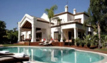 Stunning 6 Bedroom Villa Front Line Golf