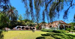 Charming large 4 bedroom villa in Las Brisas with panoramic views of La Concha