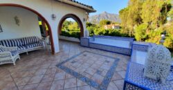 Charming large 4 bedroom villa in Las Brisas with panoramic views of La Concha