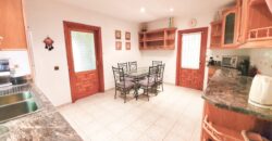 Charming large 4 bedroom villa in Las Brisas with panoramic views of La Concha