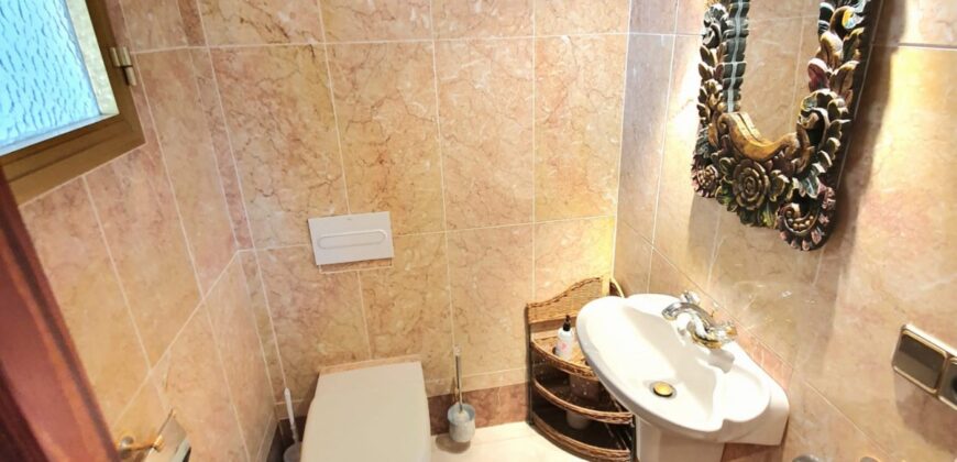 Charming large 4 bedroom villa in Las Brisas with panoramic views of La Concha