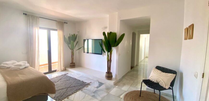 Modern villa, walking distance to the beach and the famous Puerto Banus