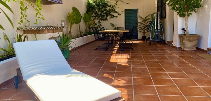 Modern villa, walking distance to the beach and the famous Puerto Banus