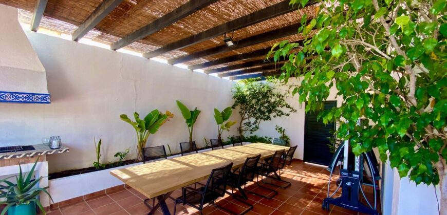 Modern villa, walking distance to the beach and the famous Puerto Banus