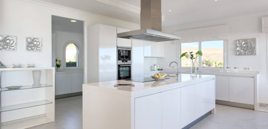 Spacious 8 bedroom villa with panoramic spectacular views of the Mediterranean