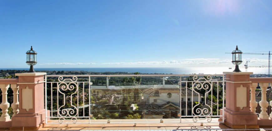 Spacious 8 bedroom villa with panoramic spectacular views of the Mediterranean