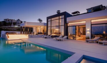 Luxury six bedroom villa built for clients who want nothing but the best!
