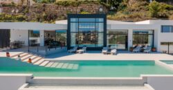 Luxury six bedroom villa built for clients who want nothing but the best!