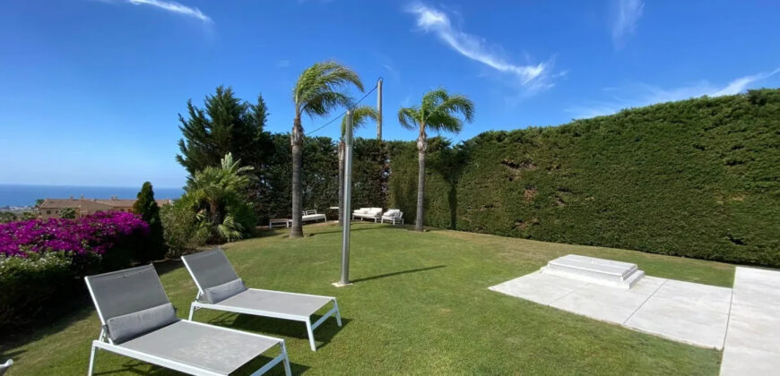 Modern 3 bedrooms towhnouse in Marbella View for long term