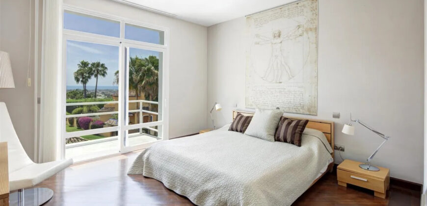 Beautiful fully renovated 5 bedroom villa in La Quinta