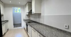 Spectacular middle floor apartment completely remodeled and professionally designed