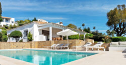 Charming Andalusian Villa on El Paraiso Alto Golf Course: Renovated Luxury with Modern Comforts