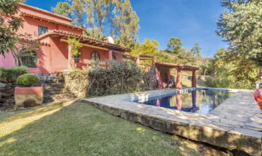 Benahavis Village Oasis: Two Villas on Expansive Land with Development Potential
