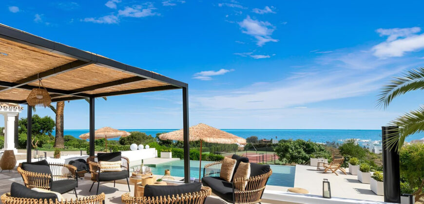 Recently Renovated Villa in Estepona’s Scenic Landscape