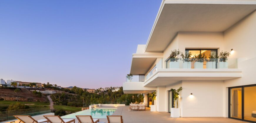 Luxury Living in La Resina Golf