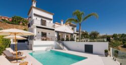 Fully Renovated 5-Bedroom Villa with Spectacular Views in Monte Halcones