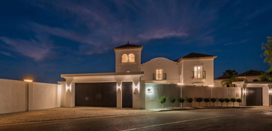 Fully Renovated 5-Bedroom Villa with Spectacular Views in Monte Halcones