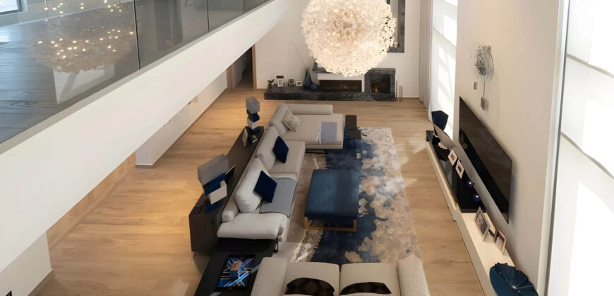 Modern Luxury with Eco-Friendly Elegance