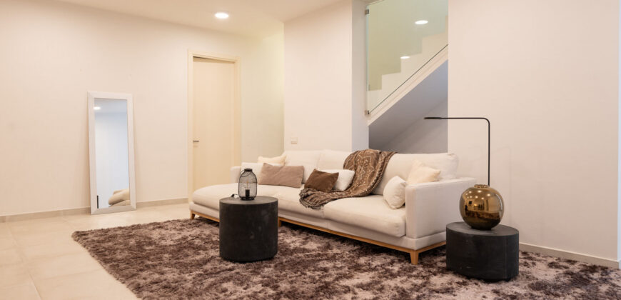 Elegant New Golden Mile Villa