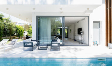 Elegant New Golden Mile Villa