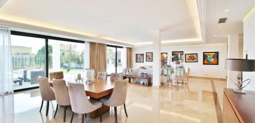 Dual Luxury Villas with 9 Bedrooms on One Serene Plot