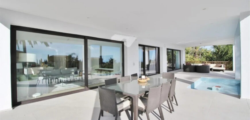 Dual Luxury Villas with 9 Bedrooms on One Serene Plot
