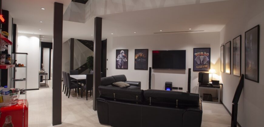 A Must-See Villa For Sale in Marbella: Luxury Redefined