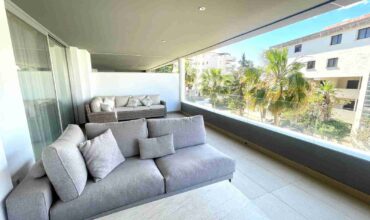 Modern Holiday Apartment Located in Puerto Banus, Marbella