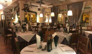 Freehold Restaurant Premises For Sale | Prime Location in Duquesa