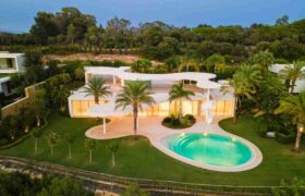 Prestigious Golf Villa Marbella