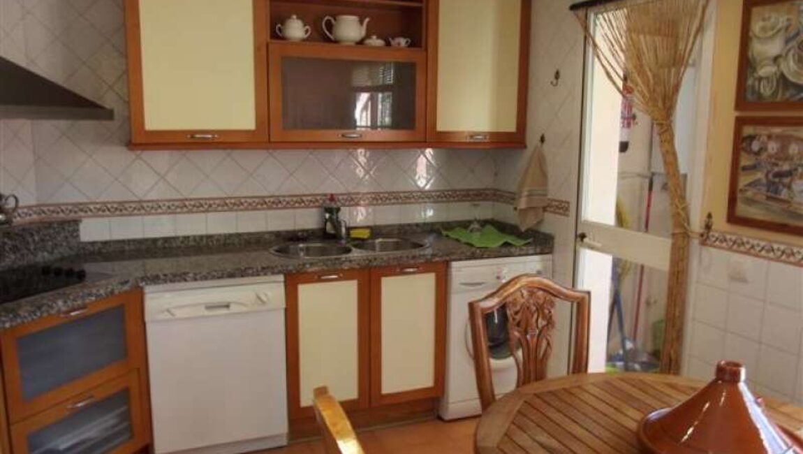 Beautiful 3 bed Townhouse for Long Term rental, Marbella next to Le Roche
