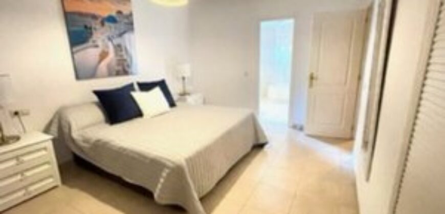Spacious 2 Bed Apartment in La Maestranza