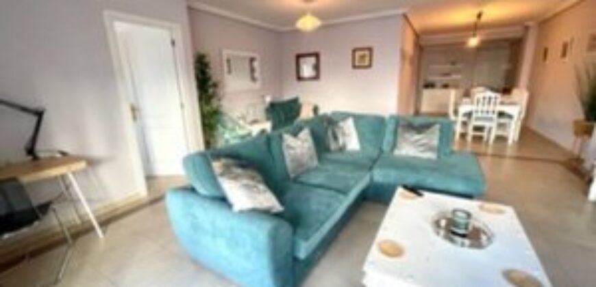 Spacious 2 Bed Apartment in La Maestranza