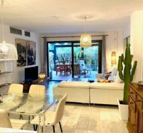 Beautiful 3 BED APARTMENT for Long Term Rent in Jardines Del Puerto, PUERTO BANUS