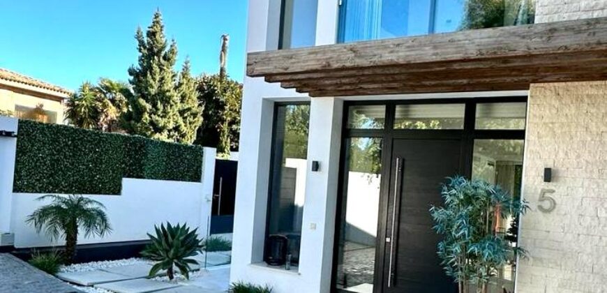 Stunning Modern Villa in Monte Biarritz