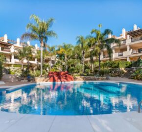 Beautiful 3 Bed Penthouse with panoramic views
