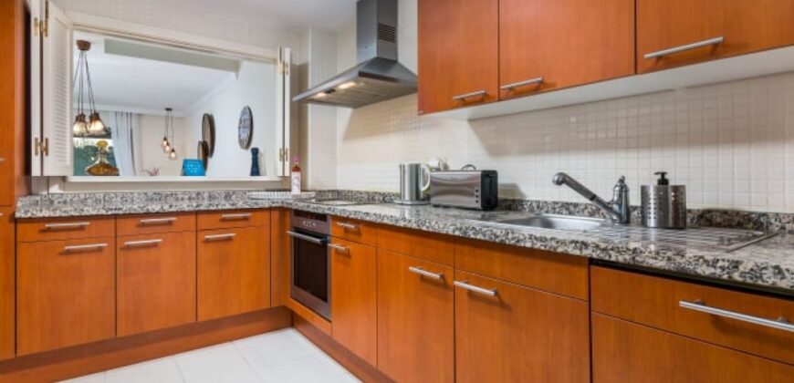 Beautiful 3 Bed Penthouse with panoramic views